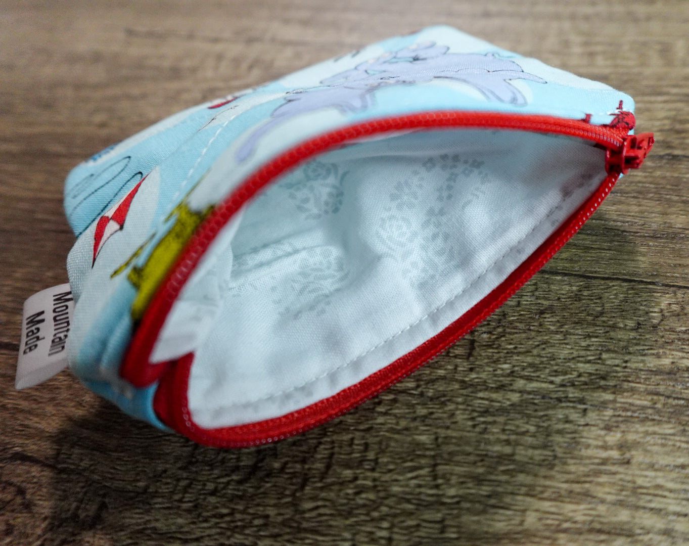 Small Zipper Pouch - Dr Seuss / Red Zipper